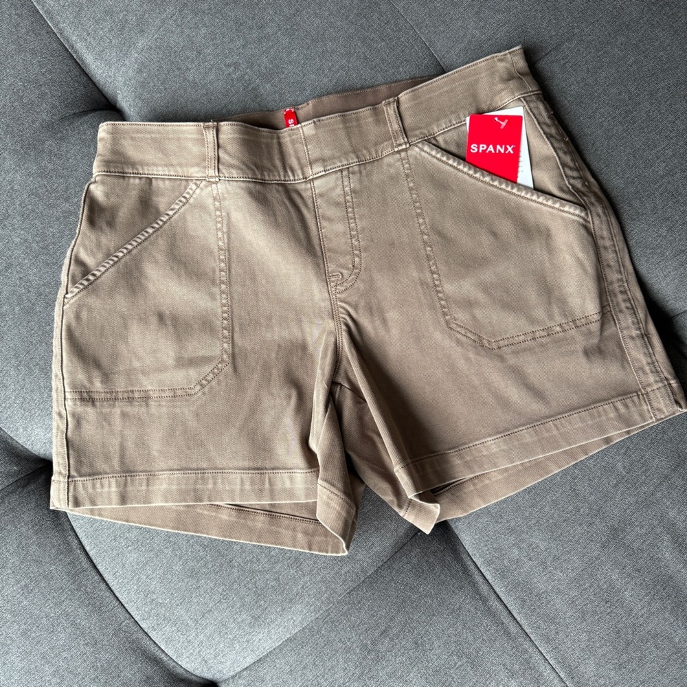 SPANX Taupe Brown Women’s Stretch Jean Shorts